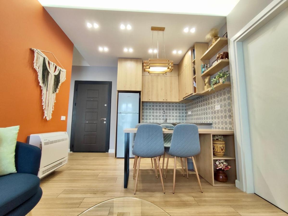 Appartamento Modern Style 2Br-Apt - 10Min To Skanderbeg Square Tirana Esterno foto