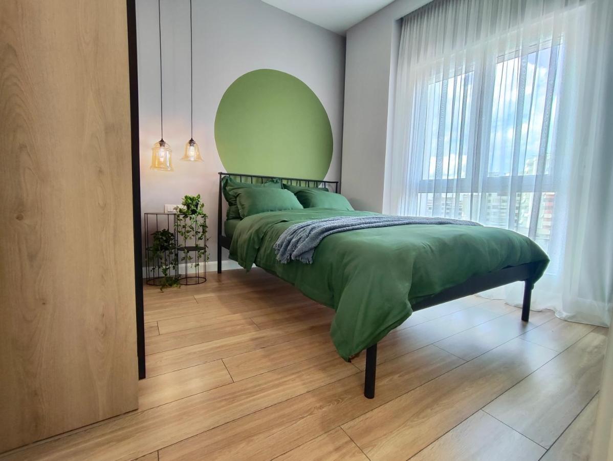 Appartamento Modern Style 2Br-Apt - 10Min To Skanderbeg Square Tirana Esterno foto