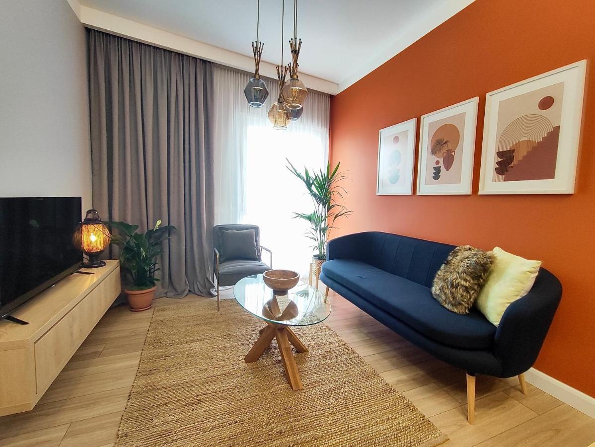 Appartamento Modern Style 2Br-Apt - 10Min To Skanderbeg Square Tirana Esterno foto