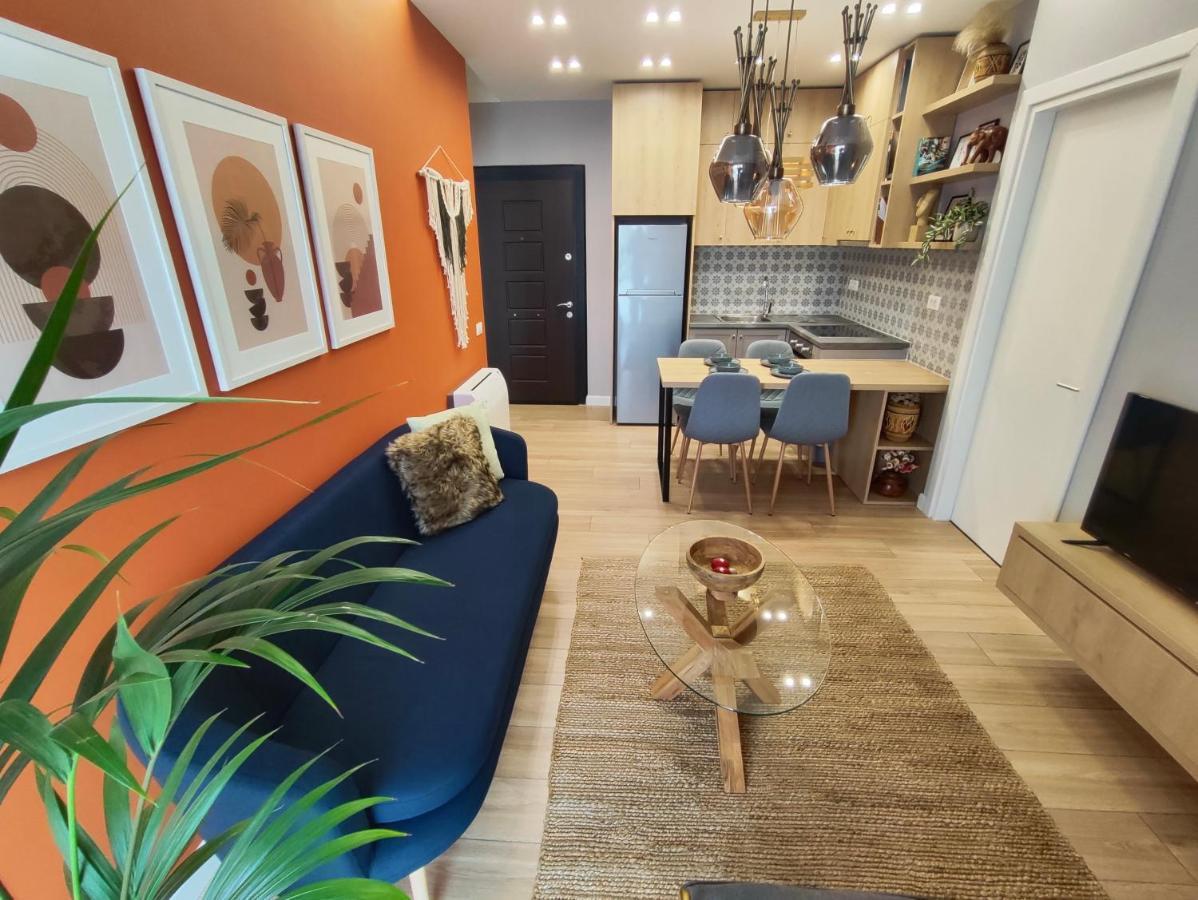 Appartamento Modern Style 2Br-Apt - 10Min To Skanderbeg Square Tirana Esterno foto