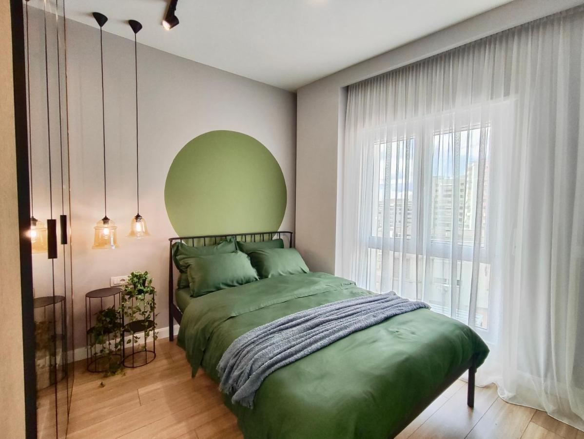 Appartamento Modern Style 2Br-Apt - 10Min To Skanderbeg Square Tirana Esterno foto